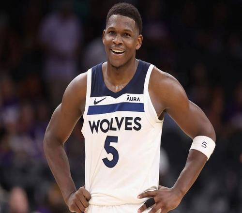 前意甲裁判谈DV9点球被吹：他和防守球员互有拉扯，都不犯规（前意甲裁判评DV9点球被取消：与后卫互相拉扯，均不构成犯规）