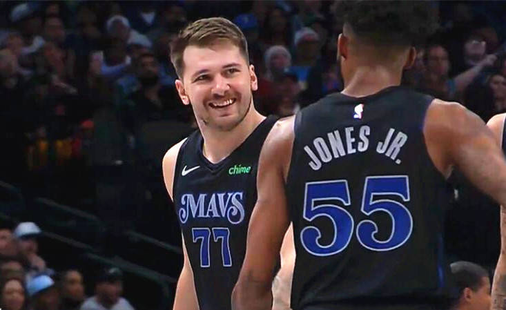 队记：鹈鹕不会草率地接受锡安报价，交易或要等到明年休赛期（随队记者：鹈鹕对锡安报价不急于拍板，交易或将推迟至明年休赛期）