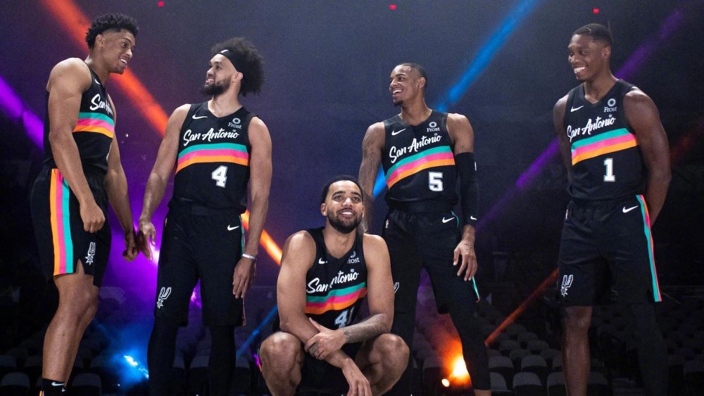 米体：梅努想加盟那不勒斯，麦克托米奈的成功是吸引他的因素（米体：麦克托米奈成功在前，梅努有意投奔那不勒斯）