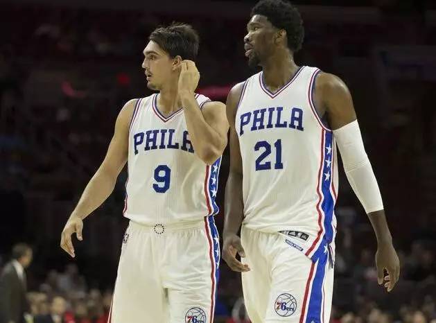 雷迪克：里夫斯正在联盟确立自己的定位，不会因东契奇而发生动摇（雷迪克：里夫斯已在联盟站稳脚跟，面对东契奇也不会被撼动）