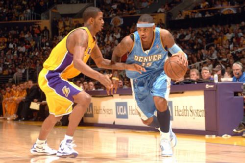 欧文突破防守连续得分（欧文突破防线连连得手）