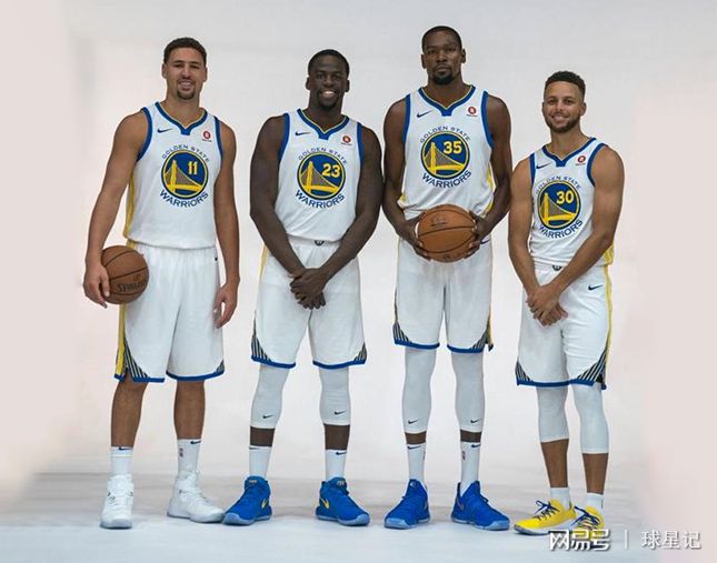 托莫里：对于我这个后卫来说，1-0获胜意味着我们防守得很好（托莫里：在我这个后卫看来，1比0的胜利证明了我们的防守稳固）