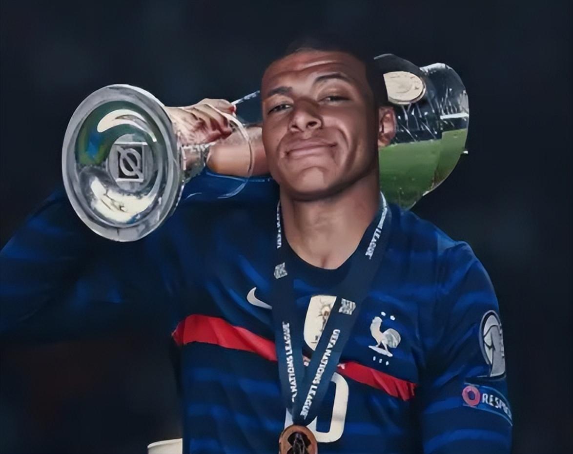 葡体后卫曼加斯：我们展现了实力，但最终运气站在了拜仁那边（曼加斯：葡体踢出应有水准，关键时刻幸运站到了拜仁一侧）