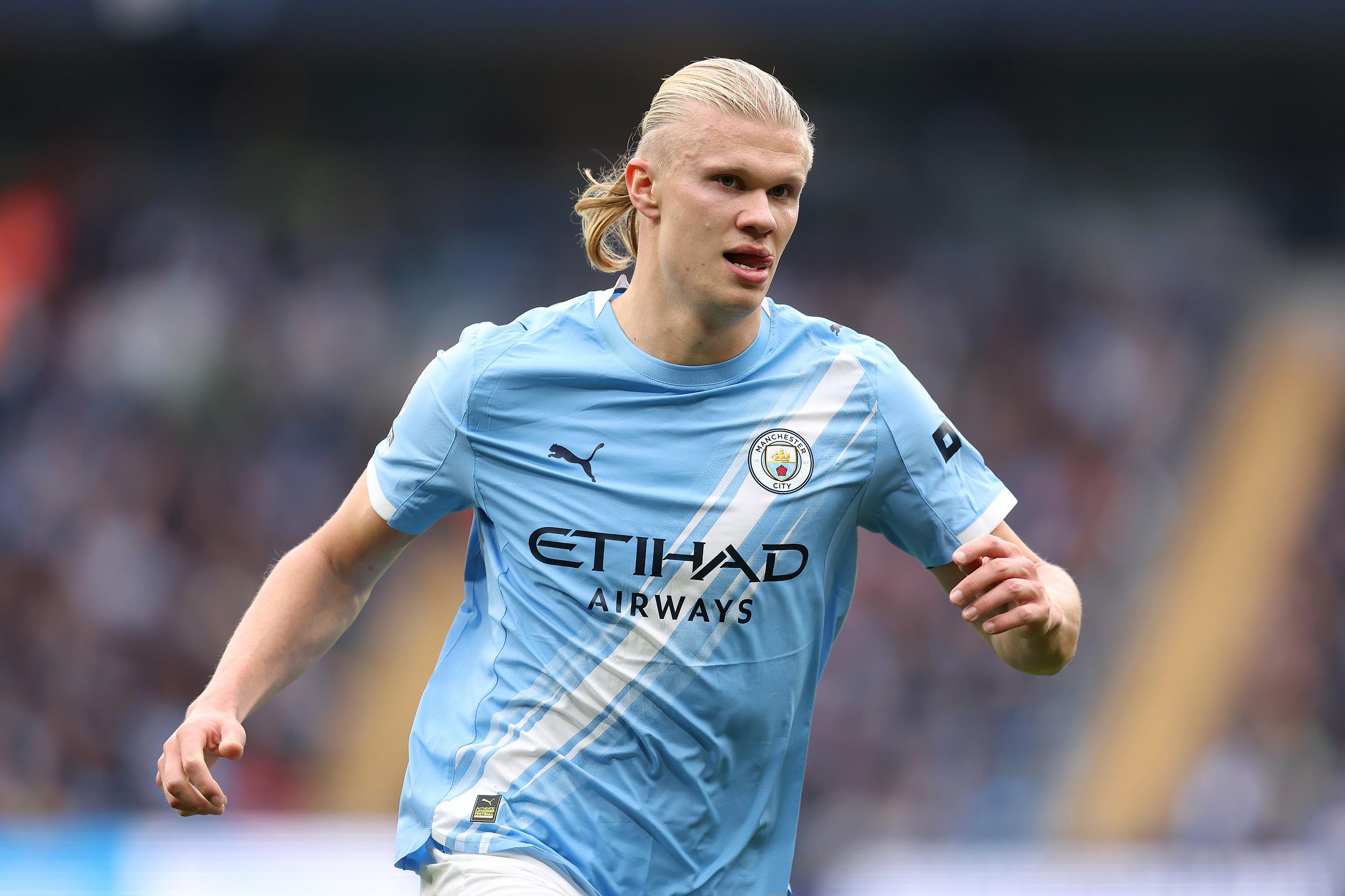 野性不可驾驭，美女球员莱曼晒大尺度艺术照（莱曼释出大胆艺术写真，尽显不羁气质）