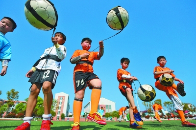 五大联赛最火球队（五大联赛最受欢迎球队）