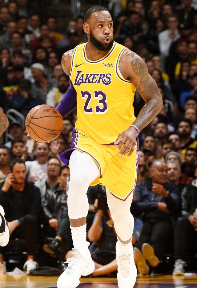 取得赛季欧冠首胜，尤文时隔419天再次在欧冠客场赢球（尤文迎来本赛季欧冠首胜，时隔419天再度欧冠客场取胜）