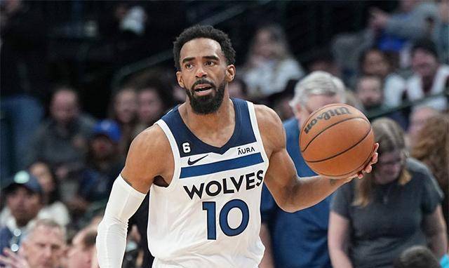 意甲媒体热议：在莱奥加盟米兰的七个赛季里，本赛季莱奥的表现最为出色！（意媒热议：莱奥加盟米兰七季以来，本赛季表现最佳！）