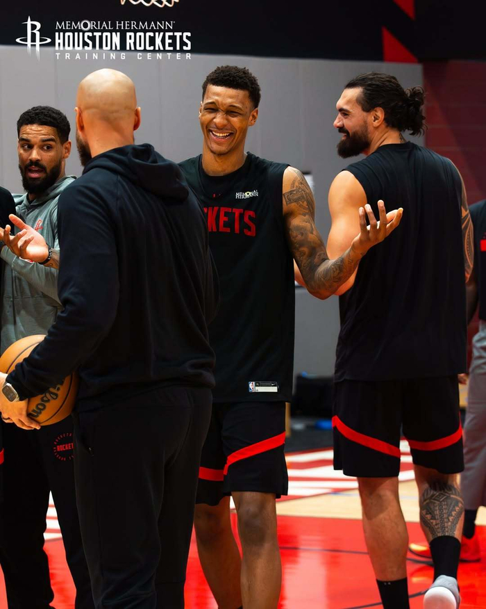 莱奥：我有个人的进球目标，虽然我不想说但我把目标定得很高（莱奥：个人进球目标暂不公开，但我的标准很高）